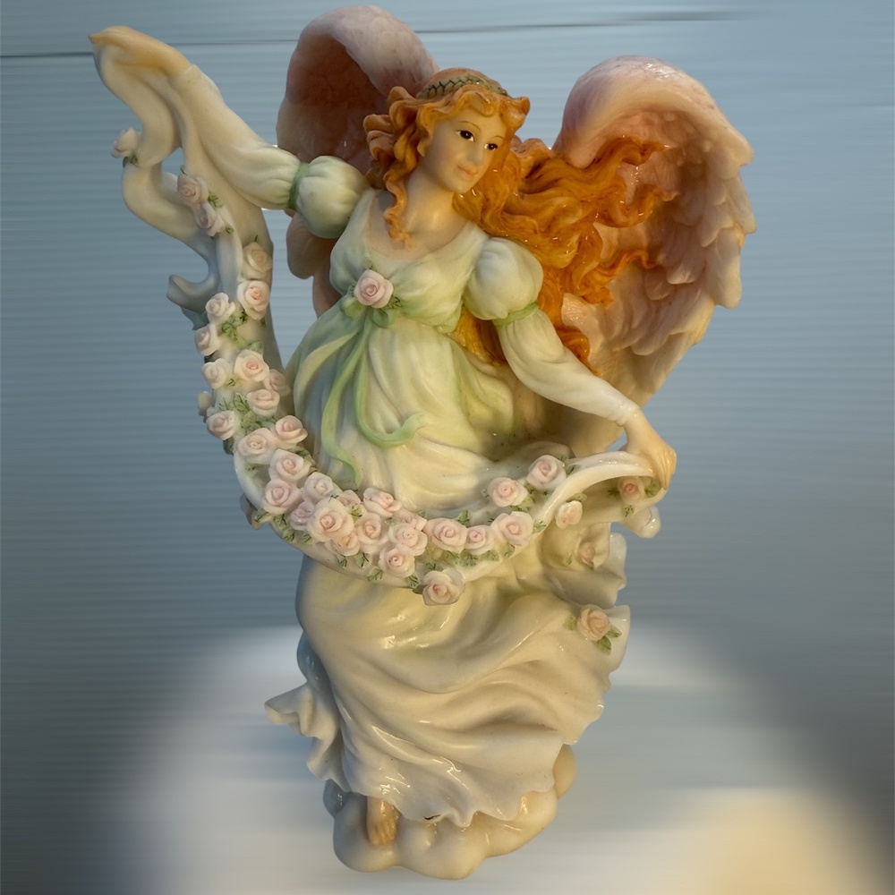 Vintage Seraphim Classics Collection Dawn sunshine’s guardian angel figurine.